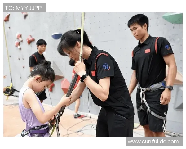 南京攀岩队的意识探讨与攀岩文化的融合与发展分析