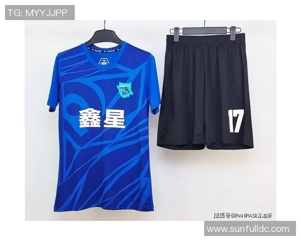 高性能足球比赛服装材料如何应对复杂比赛环境挑战